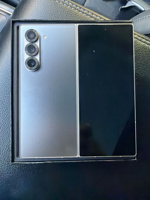 Samsung z fold6, обьем 512 гб