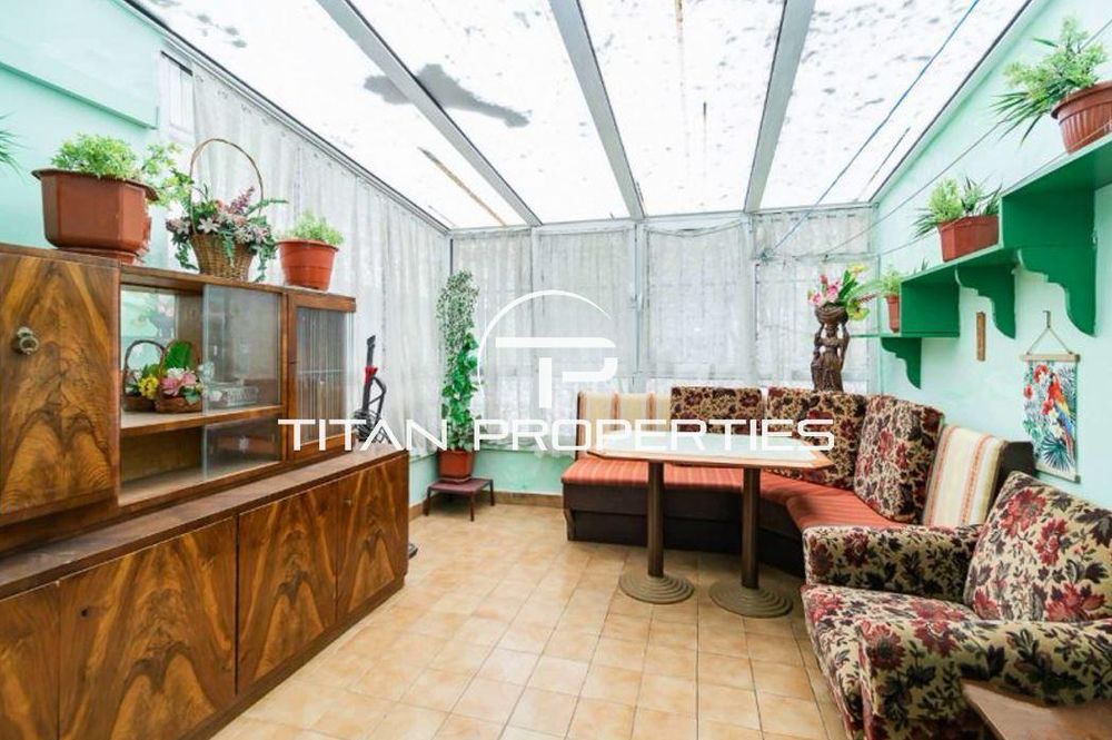 Дава се под наем Тристаен апартамент в Варна, Спортна зала - 90 кв.м за 562 € - Снимка #11