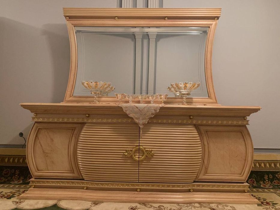 Мебель сотилади стенка комот стол стул