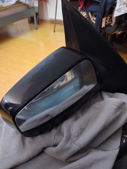 Oglinda dreapta ORIGINALA kia sorento electrica incazita