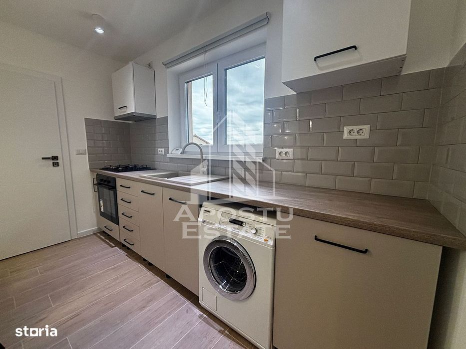 Apartament cu 3 camere,loc de parcare, prima inchiriere, Dumbravita