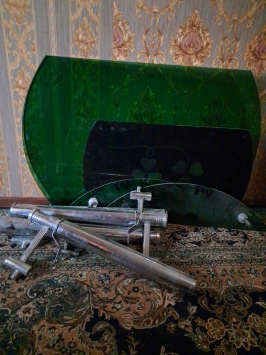 Стекляный стол раскладной