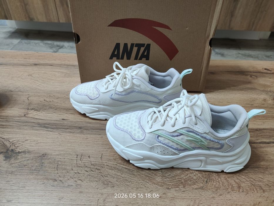 Брендовые кроссовки Аnta 36,5