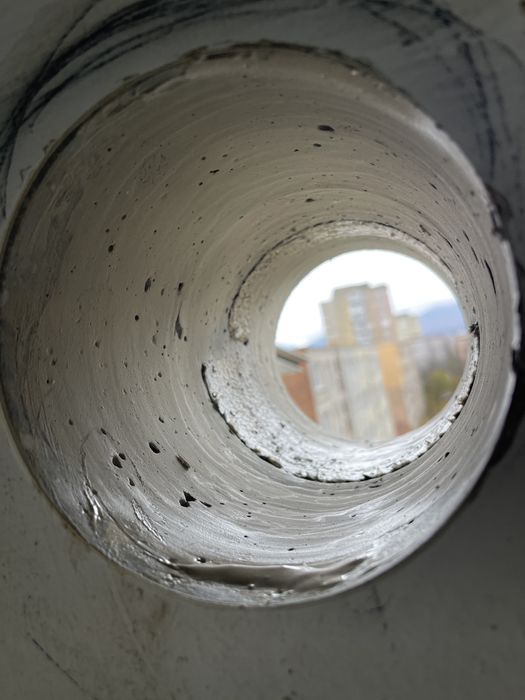 Gaură hota centrala aerisire carotare 150lei