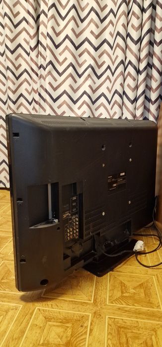 Телевизор Toshiba 37AV500E