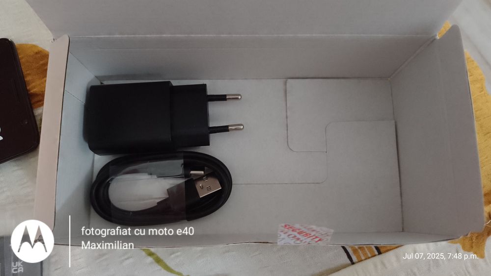 De Vanzare Mobil TCL 501