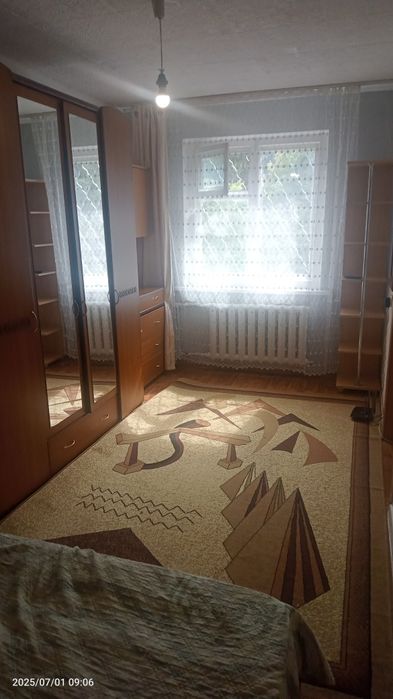 Продается 2 х комн квартира
