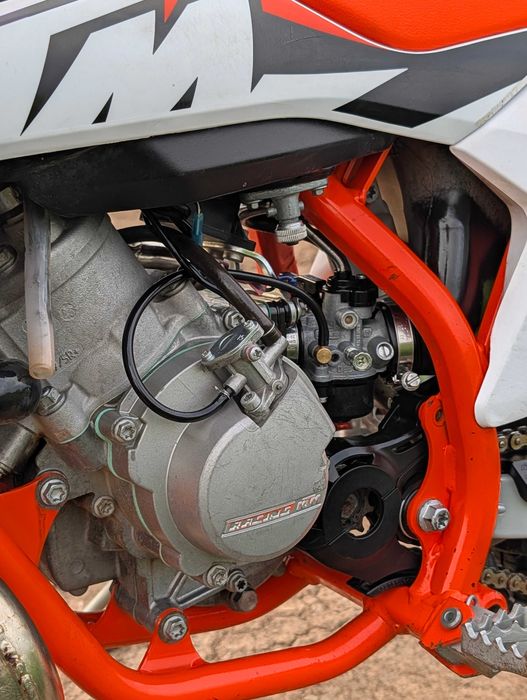 Vând Urgent KTM 50 SX Mini – ultimul model, cumpărată nouă în 2024, stare excelentă