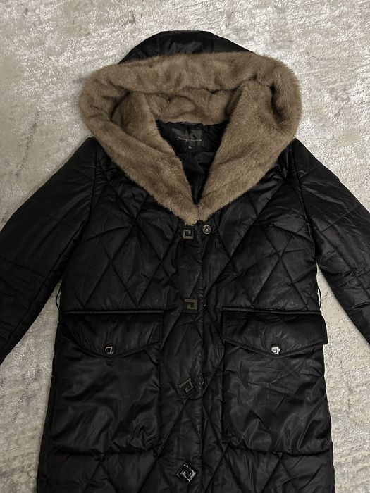 Женская куртка сатылады