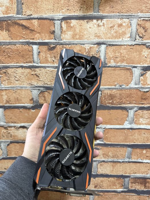 Gtx 1080 asus rog/ gigabyte