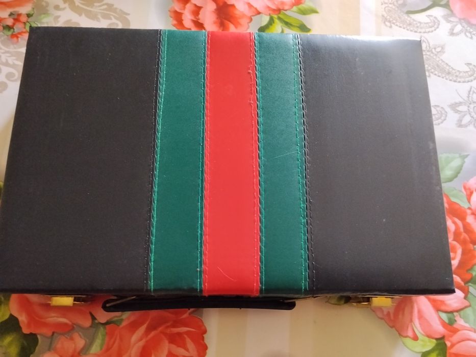Vând table tip servietă