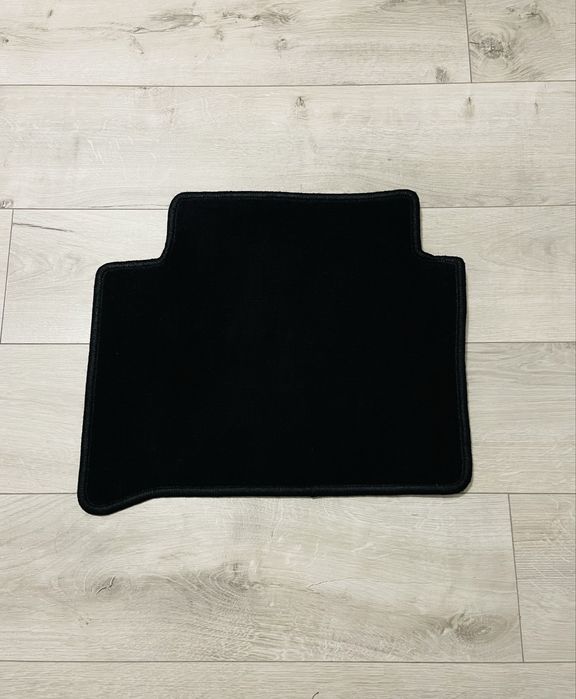 Оригинални платови стелки за Mercedes CLS 2012 г