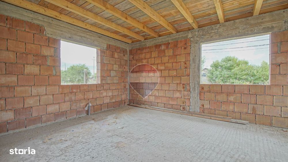 Casă / Vilă cu 4 camere de vânzare