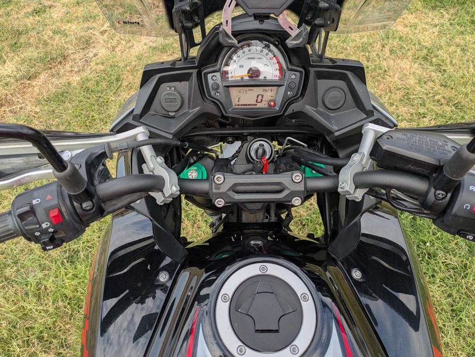 VERSYS 650 KAWASAKI 2021 7.923км