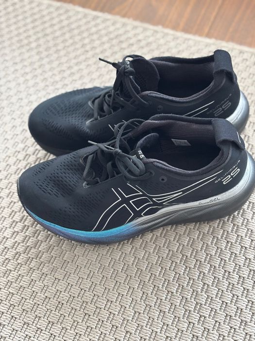 Adidasi Asics 44 condiție 10/10