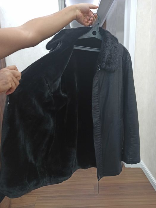 Продается зимняя дубленка