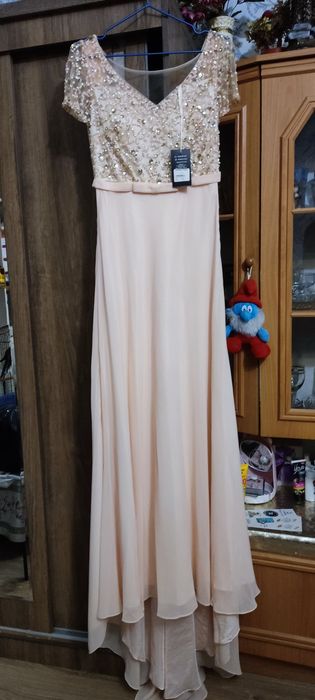 Продается Вечернаее платье