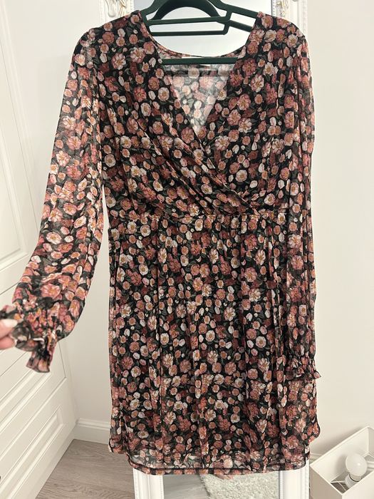 Rochie de zi, intr-o stare foarte buna!