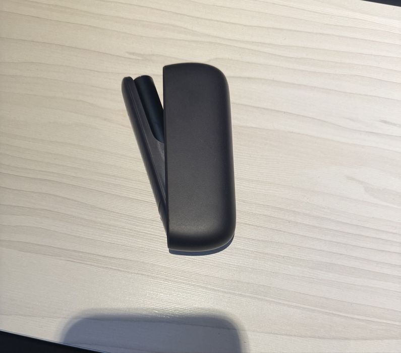 IQOS ILUMA i albastru