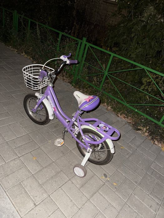 Продам  велики  два  штуки