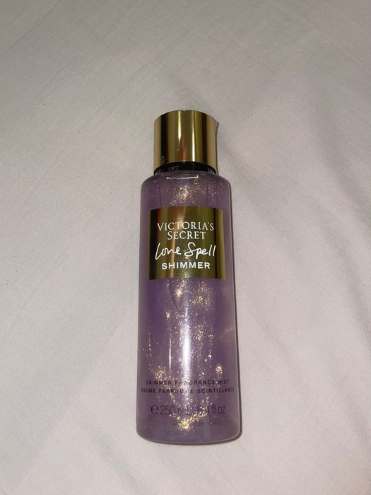 Victoria’s Secret Love Spell spray de corp cu sclipici body mist
