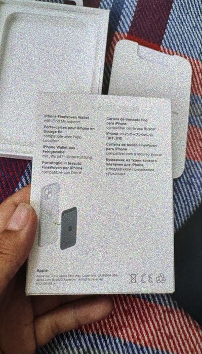 Продам картхолдер для Iphone FineWoven Wallet
