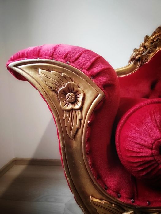 Canapea stil baroc – Lemn masiv, pictata manual, catifea