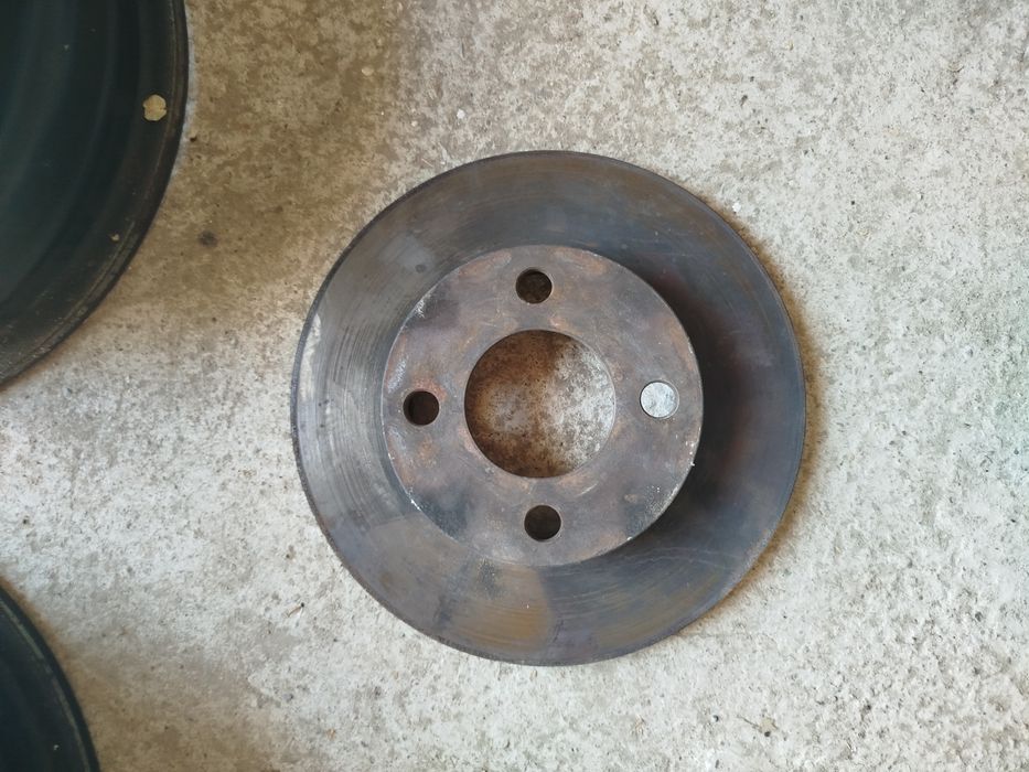 Запчасти детали на  Ауди 80 б3