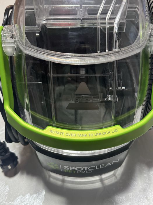 Перяща прахосмукачка BISSELL