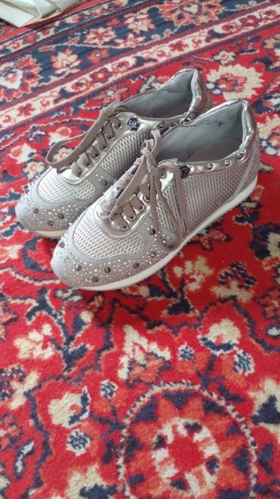 Продам обувььььь