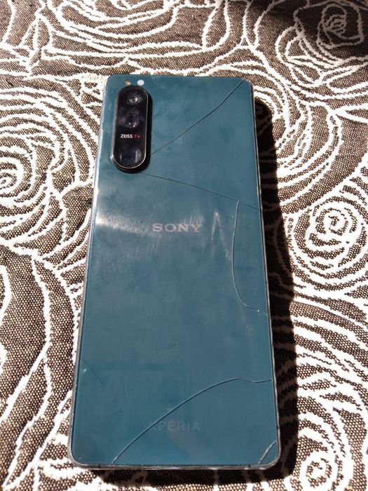 Продам Xperia 5 iii