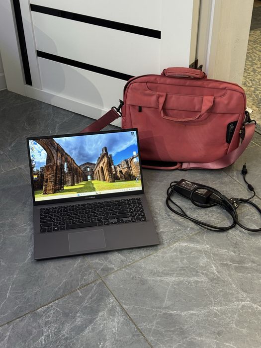 Офисный ноутбук Asus vivobook