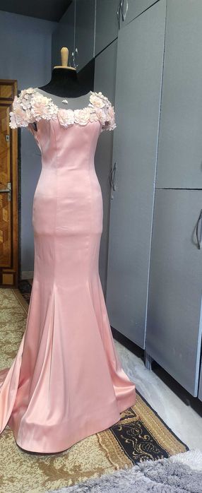 Вечерние платья б/у