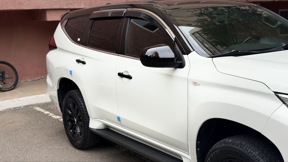 Mitsubishi montero sport 2022