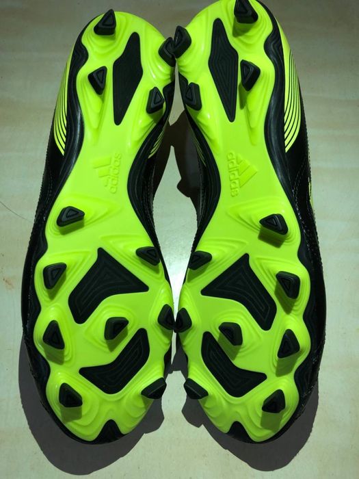 Бутсы сороконожки adidas оригинал 6 пар