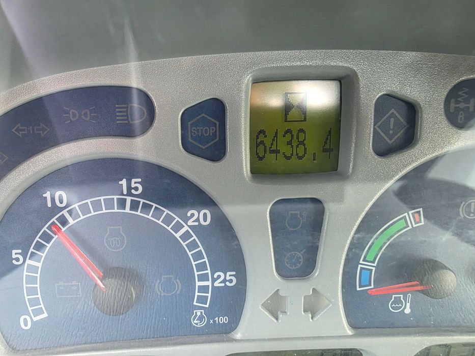Tractor New Holland T7030