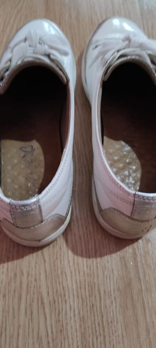 Кеды светлый цвет