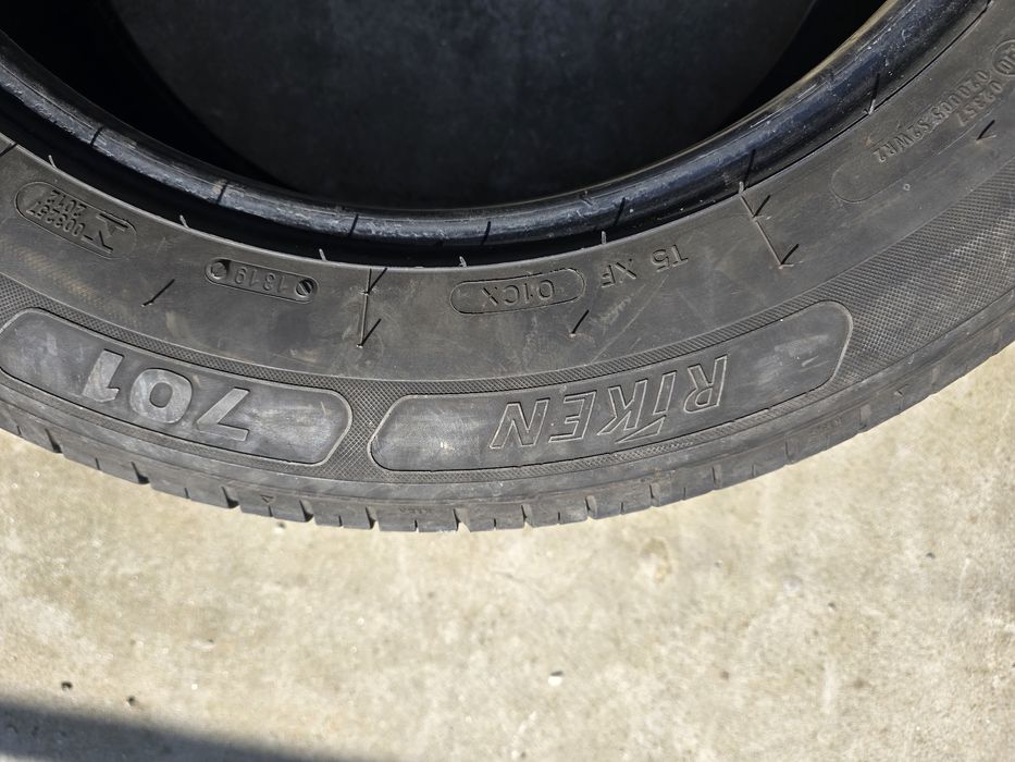 Летни гуми 235/60/18