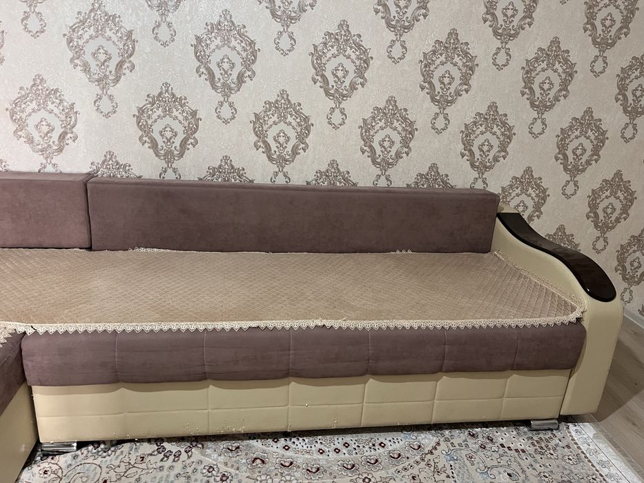 Продаю диван хорошем состояния