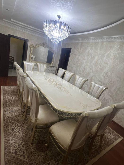 Stol stul kamod sotiladi