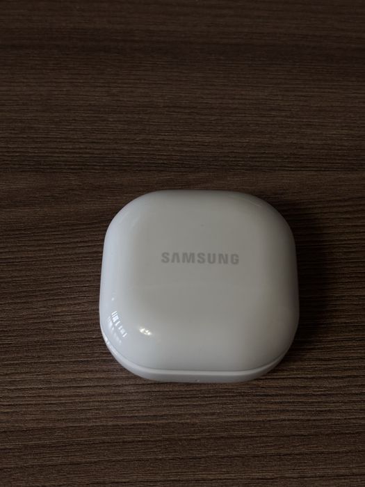 наушники Galaxy Buds 2