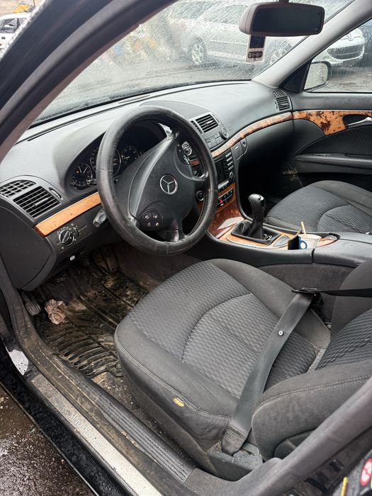 Мерцедес W211 E280  190кс  НА ЧАСТИ