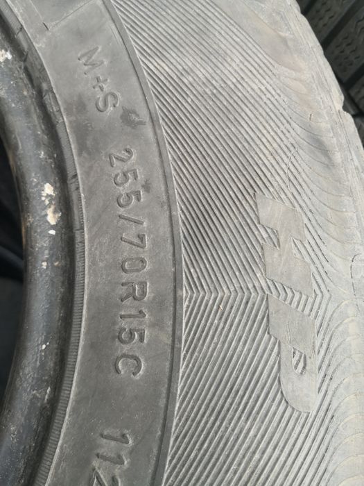 255 70 15 цола гуми Goodyear