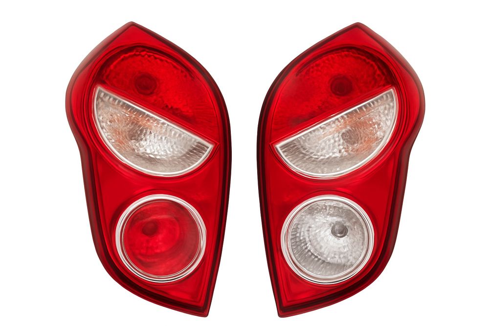 Sparkni orqa faralari