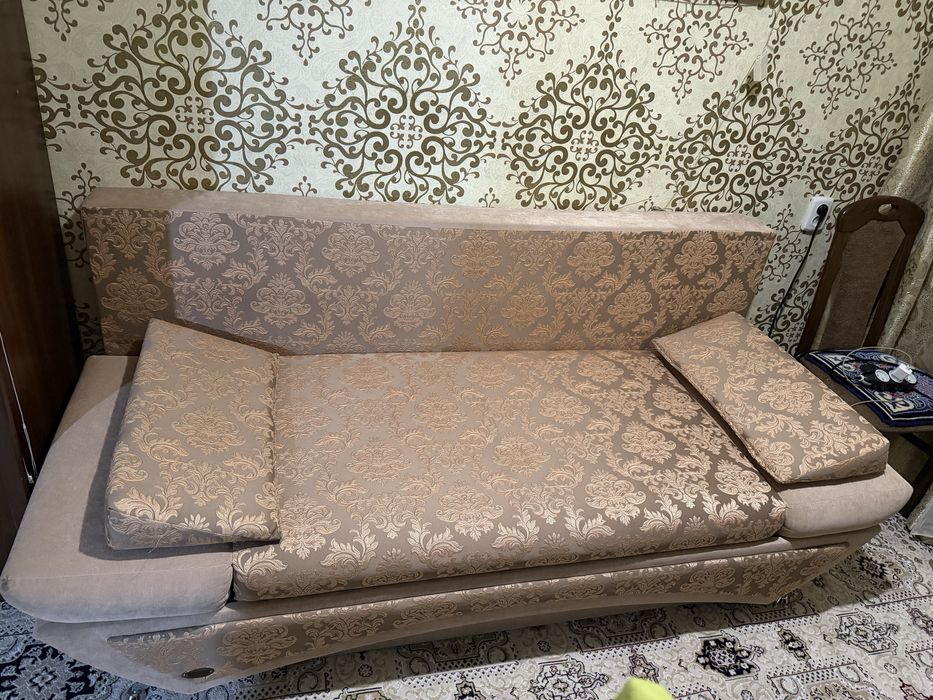 Продаётся диван!!