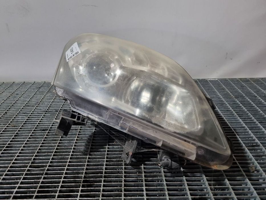 Far Dreapta Renault Koleos 2008 - 2011 SUV 4 Usi (1493) Xenon