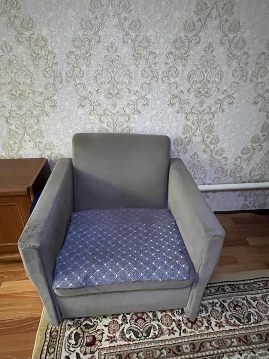 Кресло 2 штук, по 5000
