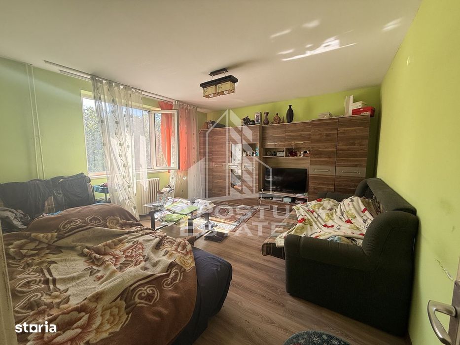 Apartament cu 2 camere de vanzare, zona Circumvalațiunii Timisoara