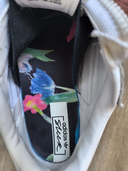 Papuci Adidas  cu fermuar mărimea 38