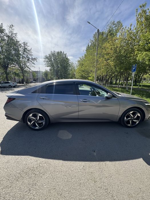 Hyundai Elantra 2021г.